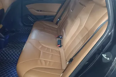 Hongqi H5 2018, 93200 км, за 7682 USD - фото 20