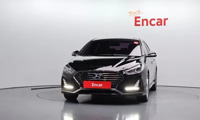 Hyundai Sonata 2019, 88898 км, за 8905.93 USD