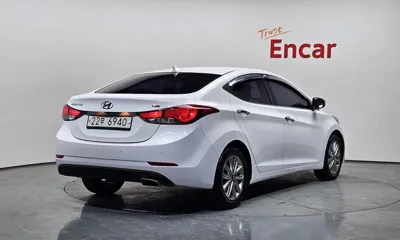 Hyundai Avante 2014, 125123 км, за 4296.67 USD