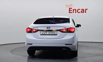Hyundai Avante 2014, 125123 км, за 4296.67 USD