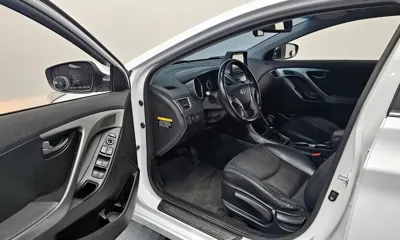 Hyundai Avante 2014, 125123 км, за 4266.77 USD - фото 11