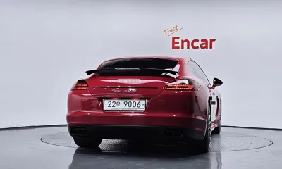 Porsche Panamera 2013, 69911 км, за 24429.98 USD