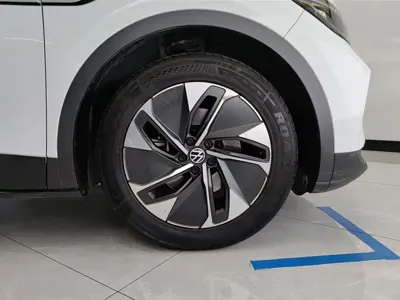 Volkswagen ID.4 Crozz 2023, 69200 км, за 12955.69 USD - фото 6