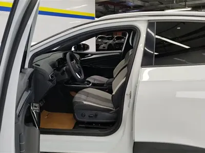Volkswagen ID.4 Crozz 2023, 69200 км, за 12955.69 USD - фото 9