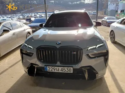 BMW X7 · 2024 год