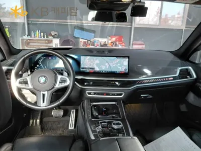 BMW X7 2024, 72800 км, за 76679.06 USD - фото 9