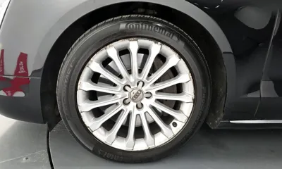 Audi A8 2013, 169639 км, за 7735.81 USD