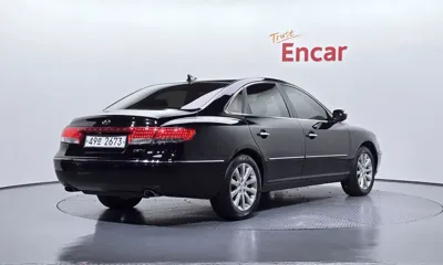 Hyundai Grandeur 2009, 198926 км, за 1456.95 USD
