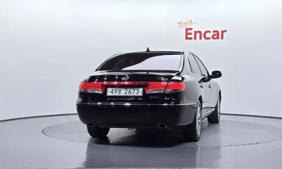 Hyundai Grandeur 2009, 198926 км, за 1456.95 USD