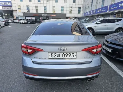 Hyundai Sonata 2016, 62815 км, за 7072.98 USD - фото 6