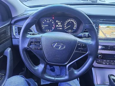 Hyundai Sonata 2016, 62815 км, за 7072.98 USD - фото 8