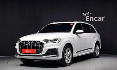 Audi Q7 · 2021 год