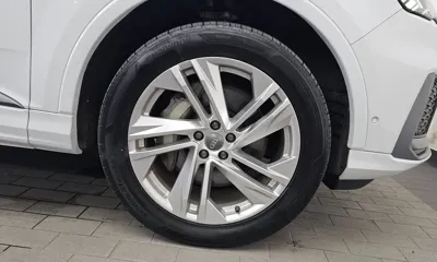 Audi Q7 2021, 105463 км, за 26977.82 USD
