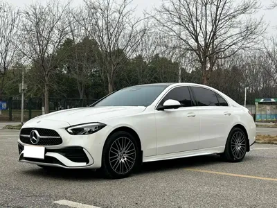 Mercedes-Benz C-Class · 2025 год