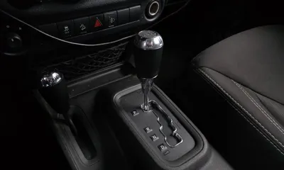Jeep Wrangler 2015, 205439 км, за 9183.41 USD - фото 9