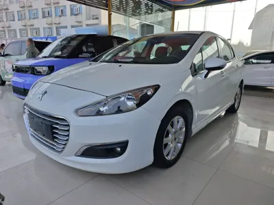 Peugeot 308 · 2014 год