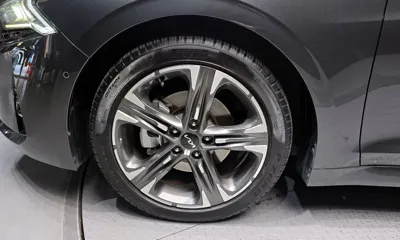 Kia K5 2023, 24344 км, за 18476.81 USD