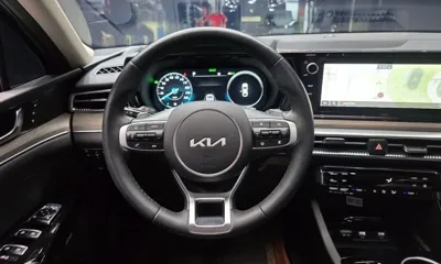 Kia K5 2023, 24344 км, за 18476.81 USD - фото 13