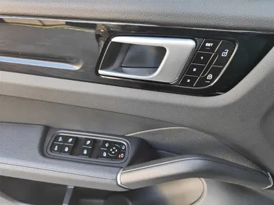 Porsche Cayenne 2021, 71000 км, за 64154.14 USD