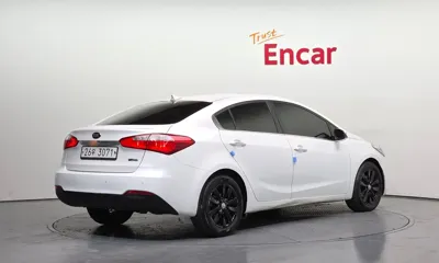 Kia K3 2015, 154915 км, за 3105.38 USD