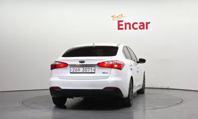 Kia K3 2015, 154915 км, за 3105.38 USD