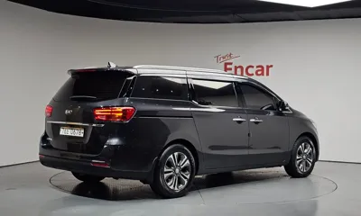 Kia Canival 2019, 123860 км, за 8385.88 USD