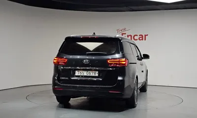 Kia Canival 2019, 123860 км, за 8385.88 USD