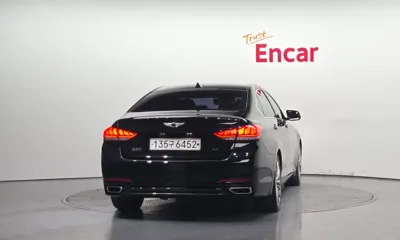 Genesis G80 2018, 117639 км, за 10241.16 USD