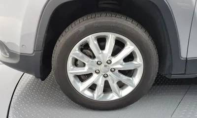 Jeep Cherokee 2017, 101567 км, за 5846.03 USD