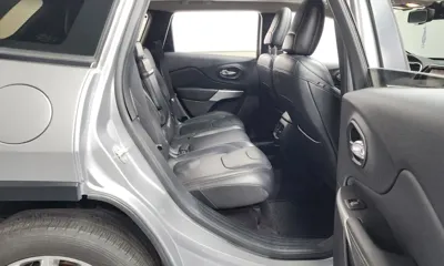Jeep Cherokee 2017, 101567 км, за 5846.03 USD - фото 12