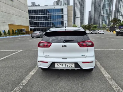 Kia Niro 2018, 123162 км, за 7271.29 USD