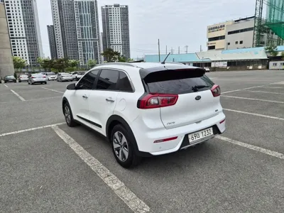 Kia Niro 2018, 123162 км, за 7220.69 USD - фото 6