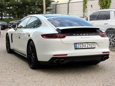 Porsche Panamera 2018, 99808 км, за 37000.33 USD