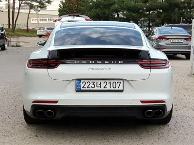 Porsche Panamera 2018, 99808 км, за 37000.33 USD