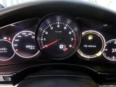 Porsche Panamera 2018, 99808 км, за 37000.33 USD - фото 9