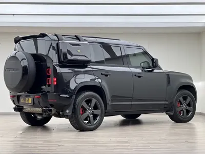 Land Rover Defender 2022, 38000 км, за 69863.12 USD