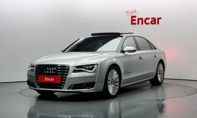 Audi A8 · 2012 год