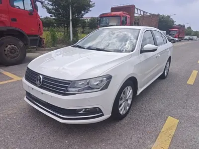 Volkswagen Lavida 2017, 124700 км, за 4891.59 USD