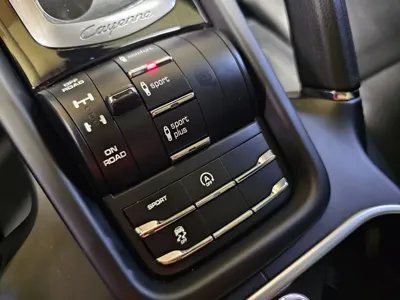 Porsche Cayenne 2017, 116742 км, за 21972.3 USD - фото 16