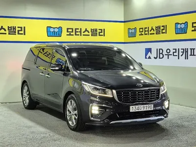 Kia Canival · 2019 год