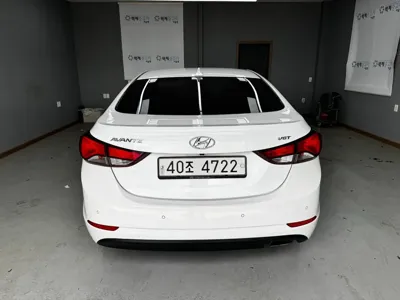 Hyundai Avante 2014, 121337 км, за 3185.33 USD