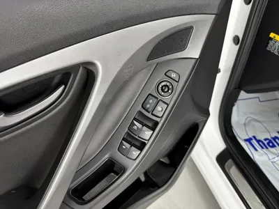 Hyundai Avante 2014, 121337 км, за 3185.33 USD - фото 11