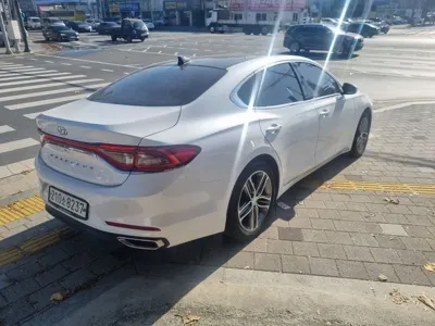 Hyundai Grandeur 2019, 84710 км, за 10968.75 USD