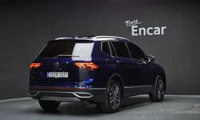 Volkswagen Tiguan 2023, 8461 км, за 22252.86 USD