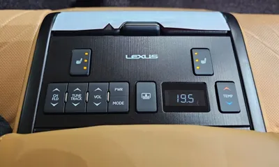 Lexus ES 2025, 74074 км, за 65000.3 USD - фото 20