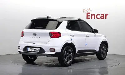 Hyundai Venue 2024, 10728 км, за 15302.46 USD
