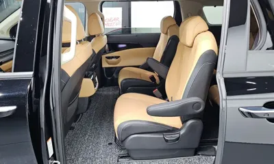 Kia Canival 2023, 23131 км, за 19869.72 USD - фото 11