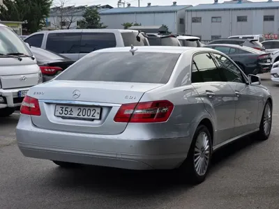 Mercedes-Benz E-Class 2011, 115500 км, за 3896.7 USD
