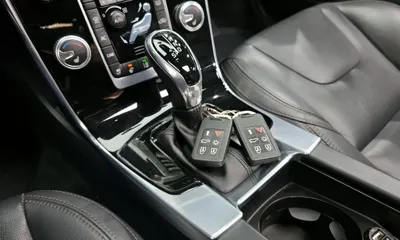 Volvo V60 2016, 101812 км, за 8543.81 USD - фото 9