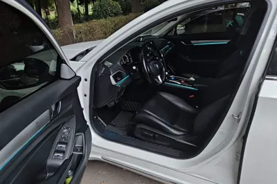 Honda Accord 2018, 77900 км, за 14672 USD - фото 16